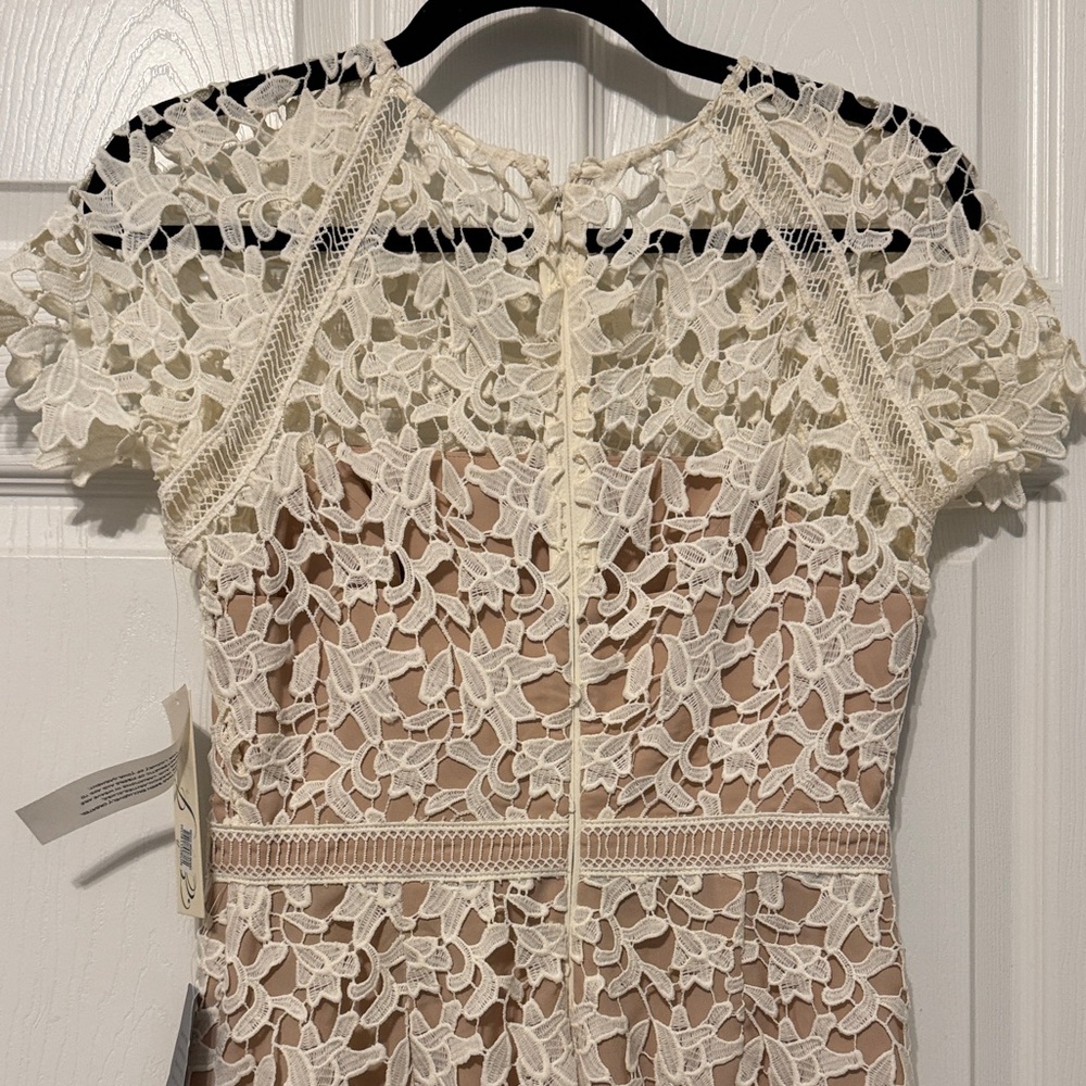Eliza J Lace Dress | Ivy White | Size 2 | NWT | Bridal / Engagement / Shower - Picture 7 of 8
